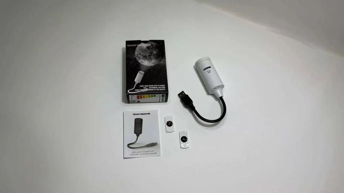 White cylindrical USB flexible-neck projector kit.